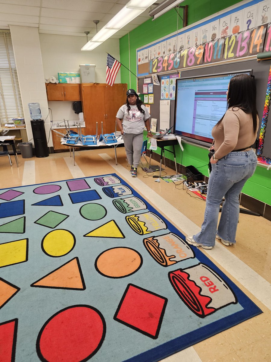 Collaborative planning with our ELST (Gems)and K teachers was inspiring! We harnessed the power of teamwork and learned to create focus groups.Excited to see how these efforts will help every child thrive! #TeamworkInAction #GrowingReaders
<a href="/BrandywineElem/">Brandywine ES</a> <a href="/PGCPSK5RELA/">PGCPSK5RELA</a> <a href="/uhunter79/">Unique Hunter</a>