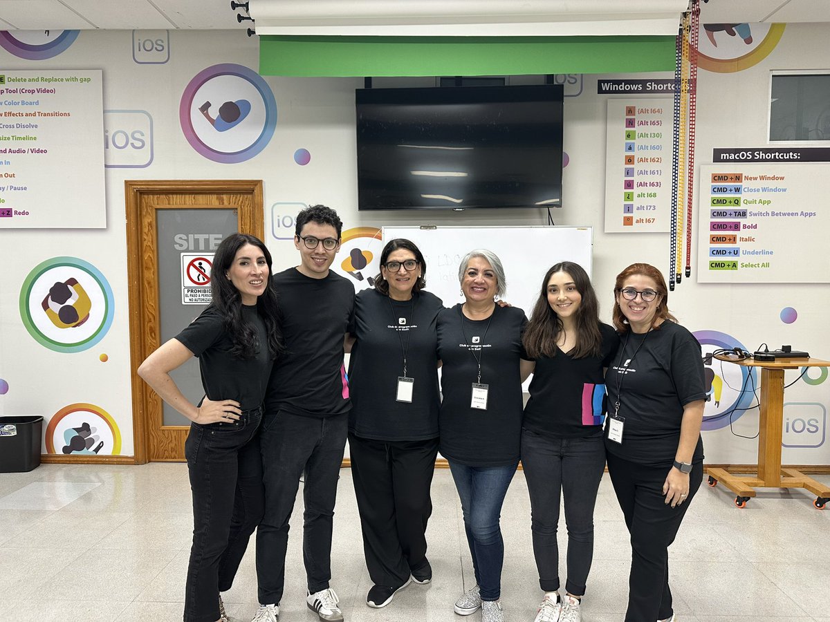 Hoy tuvimos nuestro tercer evento “Programadores en Swift México”, y ha sido una gran experiencia para nuestros alumnos. Gracias <a href="/LearningDC_/">Learning Design Center</a> <a href="/joaquinR_Vila/">joaquín</a> <a href="/grace_aa/">Graciela Andrade</a> <a href="/ElisaCabello_AT/">Elisa Cabello</a> <a href="/latinamericans2/">latinamericanschool</a> <a href="/AppleEDU/">Apple Education</a> #everyonecancode #swiftplaygrounds