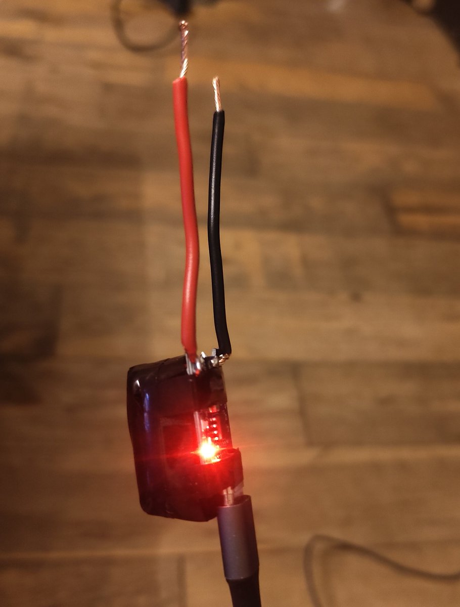 MathPig_'s tweet image. So I&apos;m over here making rechargeable battery packs from old vape batteries pic1.. And @MonkeyOfStool puts this on..... Pic2 ... Pours another glass of wine*