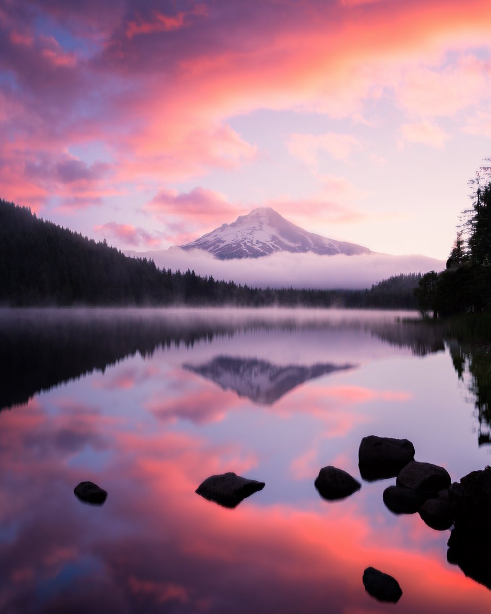 CodyMayer22's tweet photo. dreamscapes https://t.co/2Y7kYCEG0i