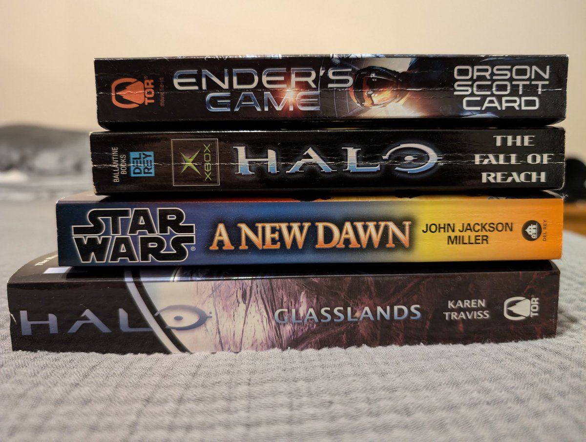 AOConnorAuthor's tweet image. Days 1 &amp;amp; 2 of #scifimonth2024

Day 1 Astronavigation (TBR) - Sungrazer by Jay Posey. The sequel to Outriders which became one of my favorite books! I have a lot of others, but this is one that is high up on my list that I need to read.

Day 2 Gateway - Some of my favorites that