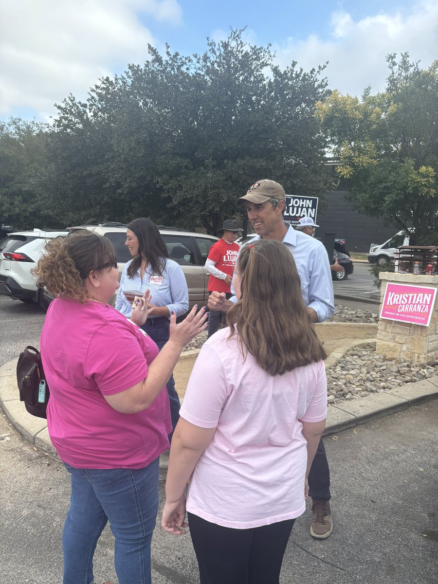 kristianfortx's tweet photo. Huge thank you to @BetoORourke and @Menendez4Texas for joining me at the polls this week during early vote! #HD118 https://t.co/u9NYpFhMl9