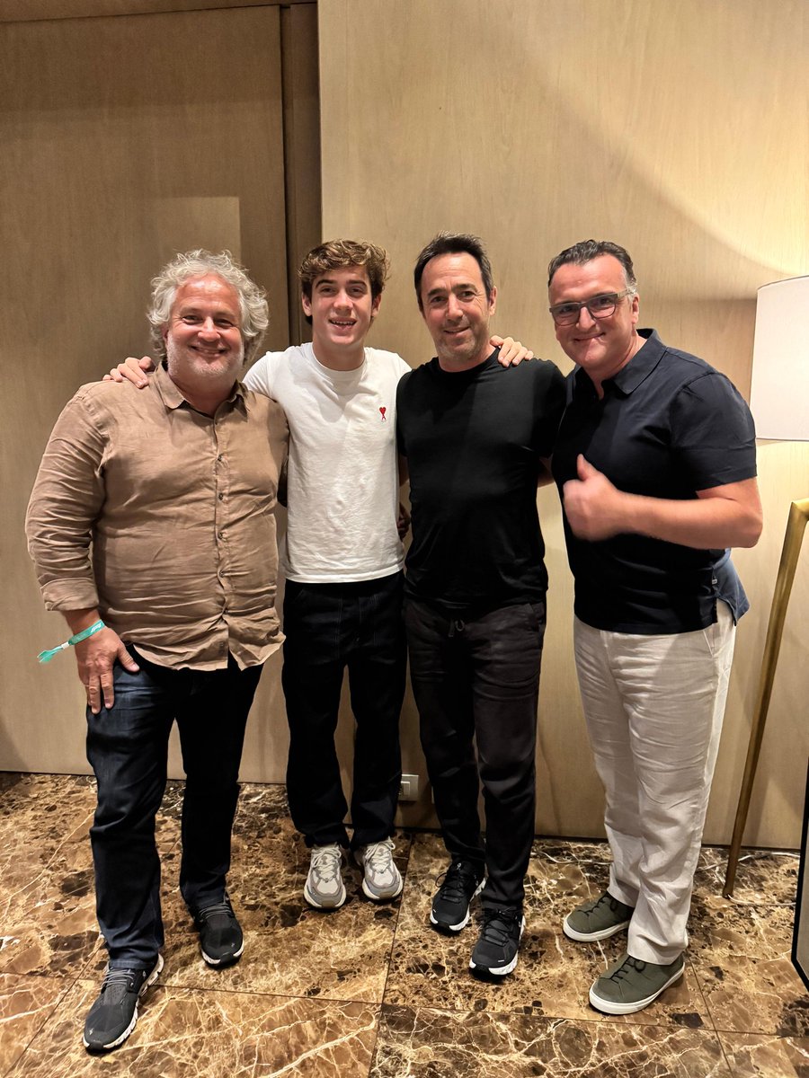 Marcos Galperin tweet media