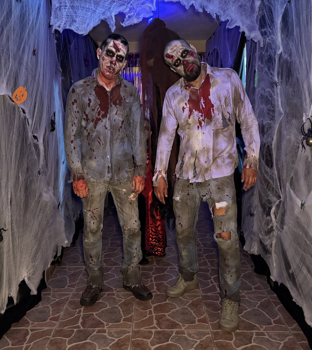 🧟‍♂️😍🧟‍♂️