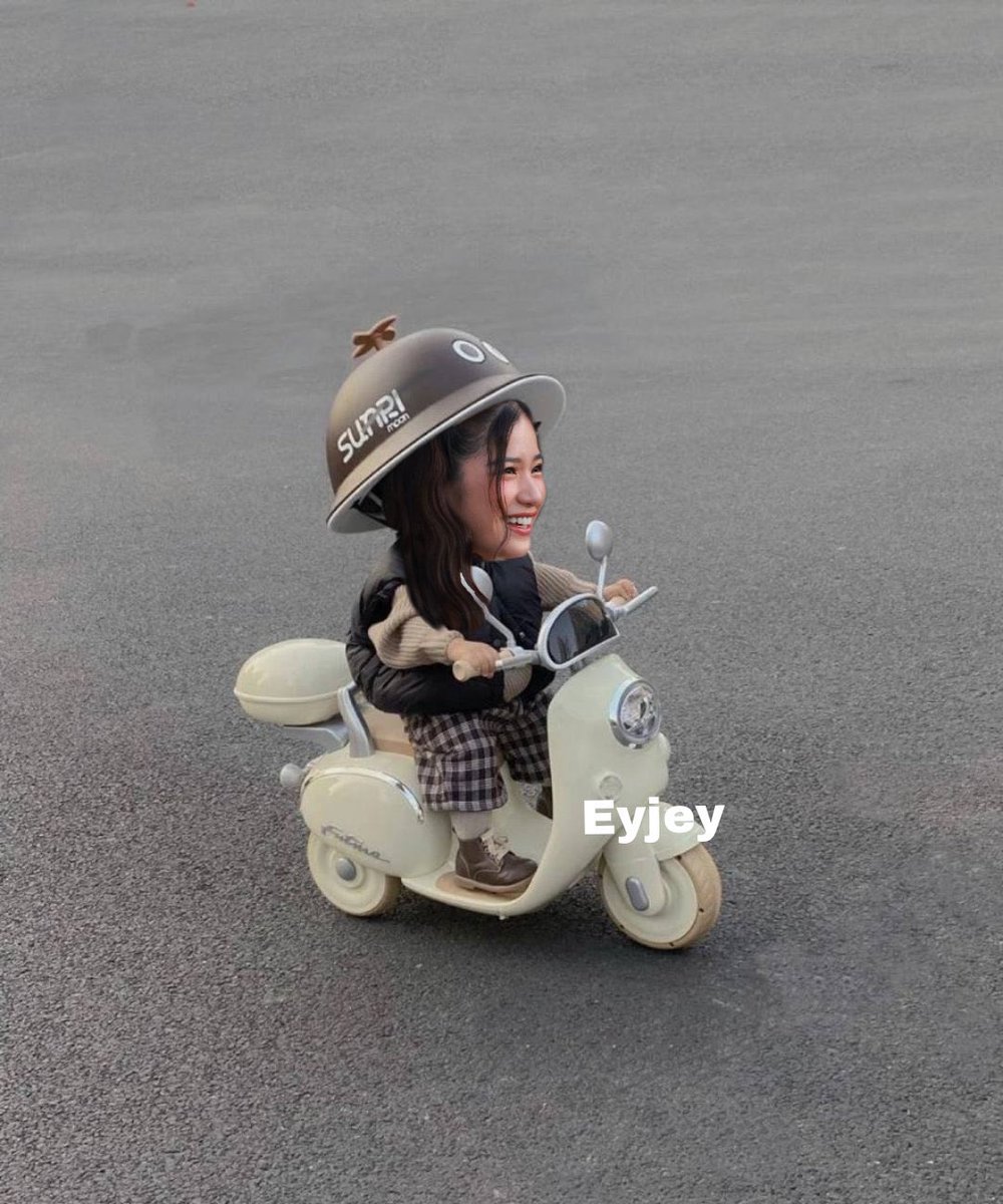 jhoaiahsvault's tweet photo. HAHAHAHAHAHA 🛵 https://t.co/Po6WfUqPSo