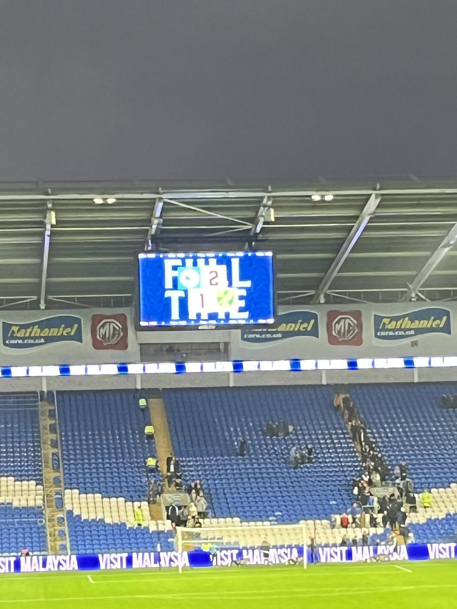 moxyyyyyyyy_'s tweet photo. u bluebirds x https://t.co/lbk0oRXfof