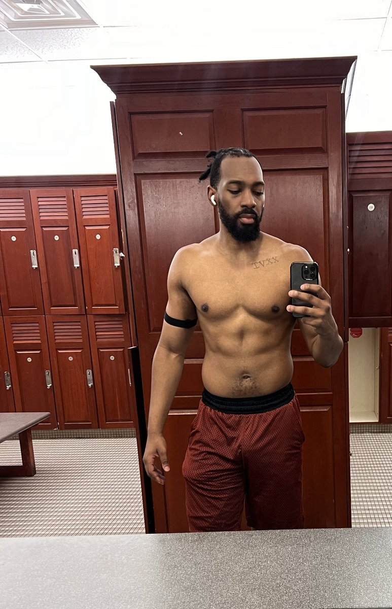iankthomas's tweet photo. Some light work https://t.co/qQfIt94ecB