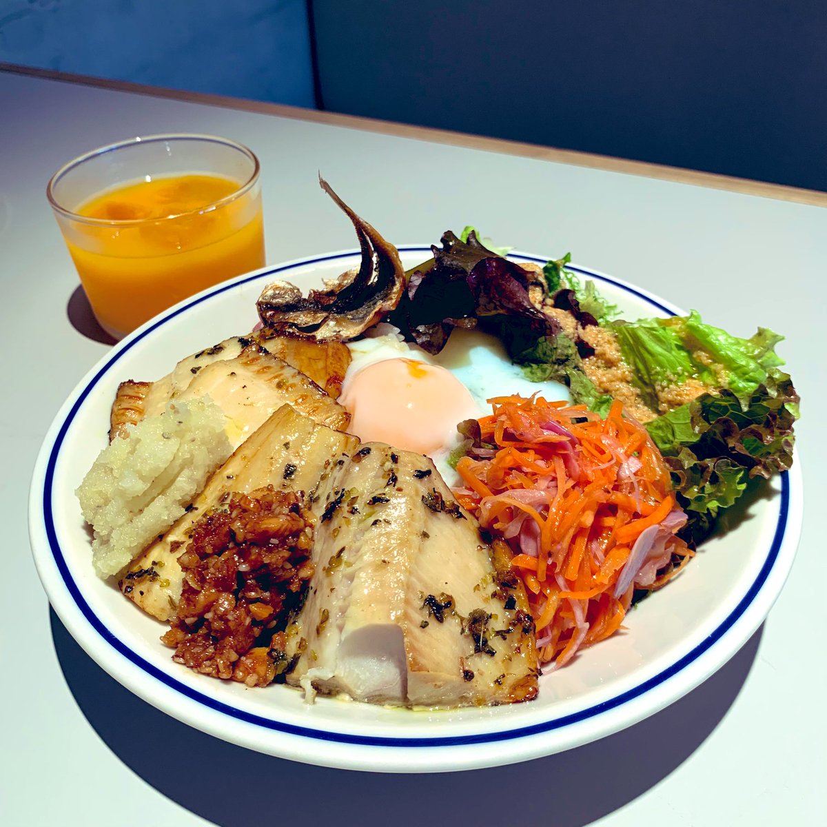 S___o8o's tweet photo. 昨日は雨の中Fuua満喫して、今朝は美味しくておしゃれなかまなりの朝ごはん食べて。
急に思い立ってきた熱海、リフレッシュできた🥰 https://t.co/YRwlKPRBIP