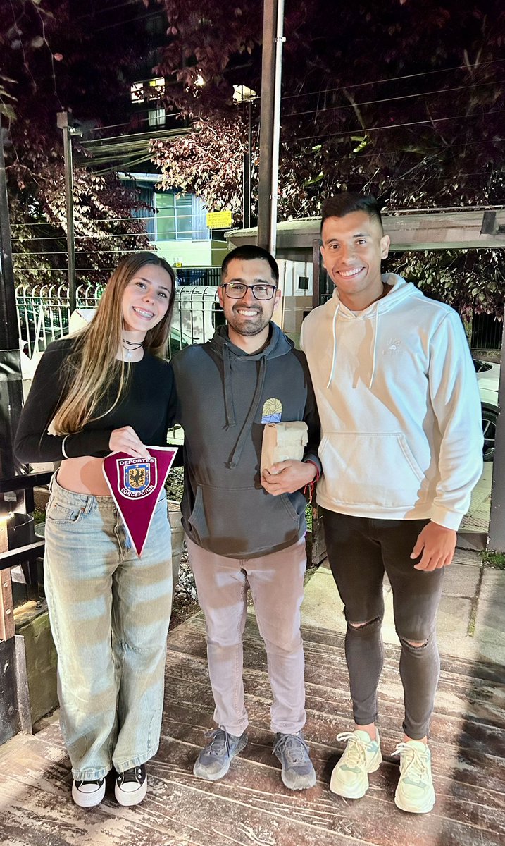 Un hasta pronto amigos, nos volveremos a encontrar! 
Ganamos 2 hinchas para nuestro Conce 🦁💜