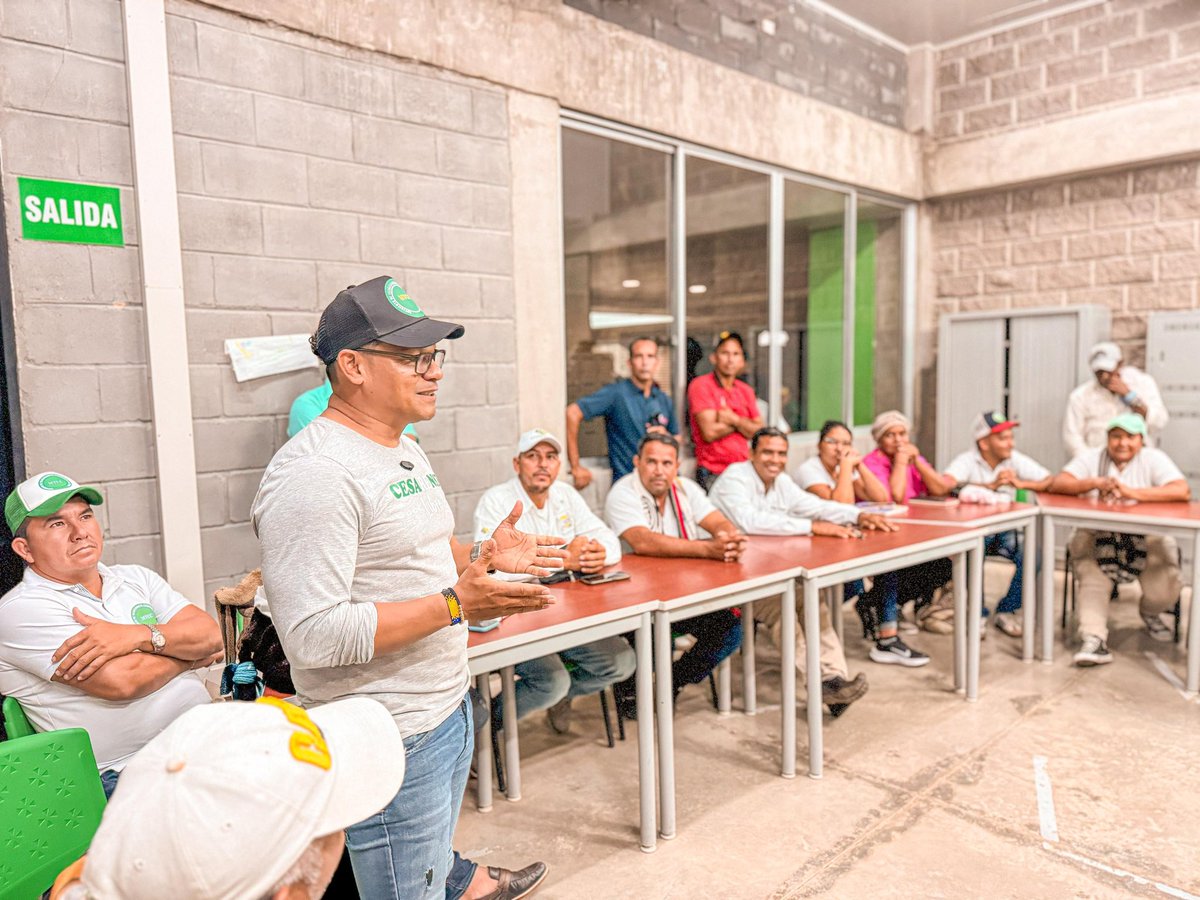 harmanfelipe's tweet photo. Con actores de diferentes asociaciones del Cesar, de los municipios de Chimichagua, San Martín, Curumaní, Tamalameque, Bosconia y Astrea, para presentar los avances de  adquisición de tierras en el territorio, con los estamos consolidando la #ReformaAgraria en este departamento. https://t.co/YpfI5dkSvV