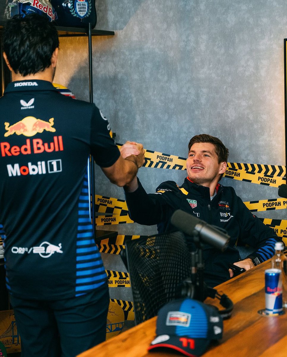 thelukadoncic's tweet photo. amazing series of photos if you ask me https://t.co/1QkZgUbBv3