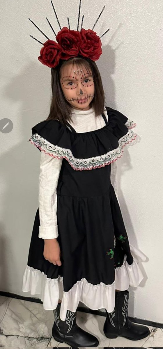 TISDFamilyEnga1's tweet photo. Thank you for sharing these beautiful pictures. Our families take pride!
Gracias por compartir estas lindas fotografias.  Nuestras familias muestran su orgullo! ##TISDPROUD  #TISDtheplacetobe https://t.co/eFg1Hj9jfO