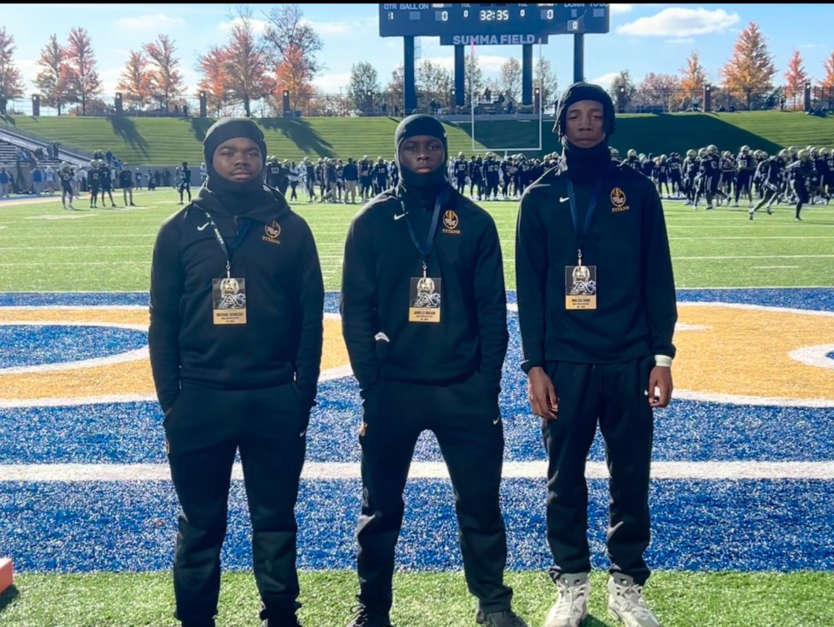 Maleec cobb (@maleec1_) on Twitter photo Thank you <a href="/ZipsFB/">Akron Football</a> for the invite. We had a really good time at Akron university stadium today, watching the game against the buffalo bulls. The tour was amazing can’t wait be back #zips #Akron-football <a href="/BallCoachJoeMo/">Coach Joe Moorhead</a> <a href="/CoachJDBrook/">J.D. Brookhart</a> <a href="/CoachRenoFerri/">Reno Ferri</a> <a href="/CoachTibs/">Tim Tibesar</a> <a href="/uakron/">The University of Akron</a> <a href="/fatsrow/">Michael “Fats” Burrows</a> Thank you <a href="/ZipsFB/">Akron Football</a> for the invite. We had a really good time at Akron university stadium today, watching the game against the buffalo bulls. The tour was amazing can’t wait be back #zips #Akron-football <a href="/BallCoachJoeMo/">Coach Joe Moorhead</a> <a href="/CoachJDBrook/">J.D. Brookhart</a> <a href="/CoachRenoFerri/">Reno Ferri</a> <a href="/CoachTibs/">Tim Tibesar</a> <a href="/uakron/">The University of Akron</a> <a href="/fatsrow/">Michael “Fats” Burrows</a>