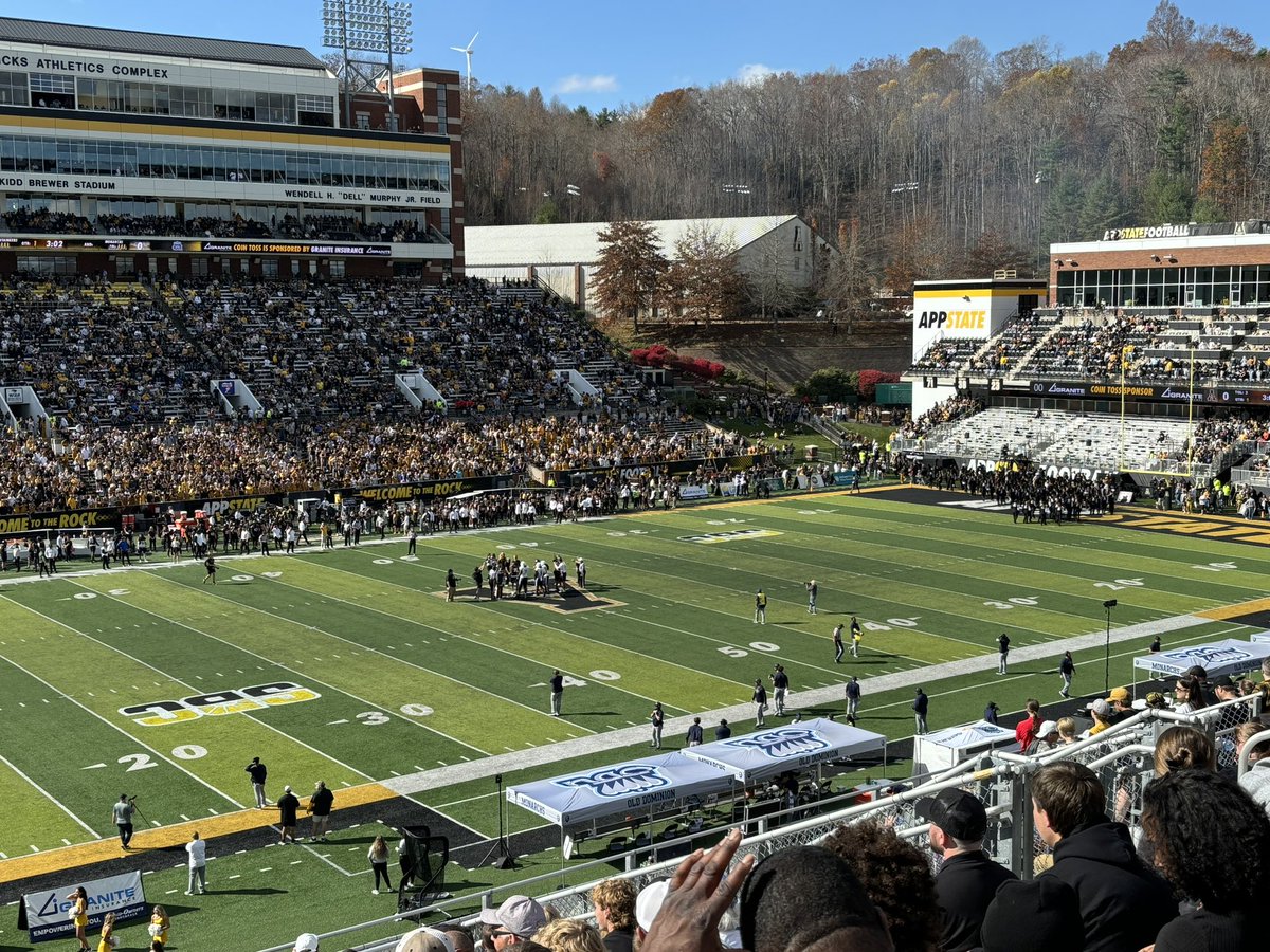 It was great day at App State. Congrats <a href="/CoachFrankPonce/">FRANK PONCE 🇺🇸🇳🇮</a> and <a href="/AppState_FB/">App State Football</a> on a big win. <a href="/qbcoachrr17/">Ramon Robinson (RR Elite QB Academy)</a> <a href="/QBHitList/">QBHitList.com</a> @RivalsWardlaw <a href="/QBC_Atlanta/">QB Country Atlanta</a> <a href="/dwdanielFB/">D.W. Daniel Football</a> <a href="/PrepRedzoneSC/">Prep Redzone South Carolina</a>