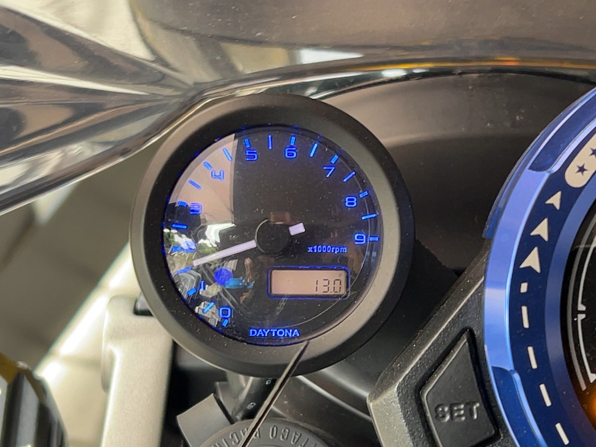 Bgmup1Bgmup's tweet image. 電源はデイトナのD-UNITから取り出しました。
フォグランプ点灯&amp;amp;アイドリング時で13.0Vでした。
#デイトナ
#DUNIT
#ハンターカブ