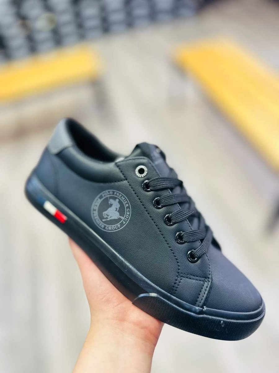 KamarStore's tweet image. Abiertos este 03 de Noviembre 🥳 en horario normal 😎 Veni al último día de la #Promocion de $20💸 en más de +100 estilos 🤯 solo en #KamarStore

#NoTeLoPodesPerder #diademuertos2024 #Moda #2024 #tenis #botas #Tacones #zapatos #sandalias