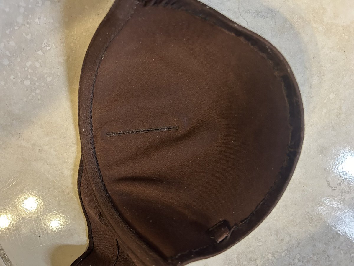 MarinaFayer's tweet photo. Has anyone else noticed the horrible quality of @VictoriasSecret bras?? Not planning on buying from them anytime soon and don’t recommend anyone else do either: https://t.co/Bpruw7J2pC