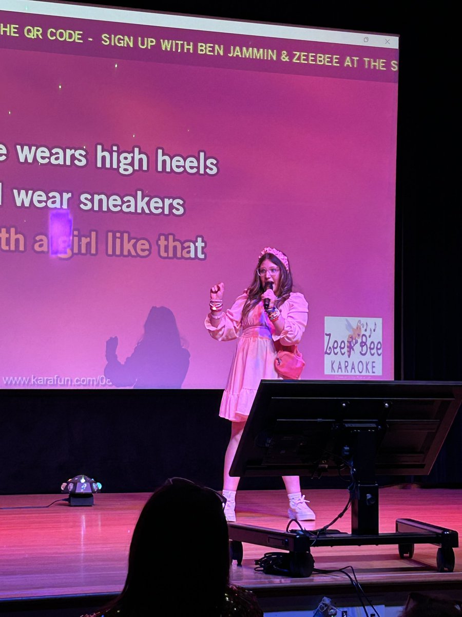 MrsKTGordon's tweet photo. We enjoyed the @IndianaMuseum TayGate event! We might not be w @taylornation13 in concert but we know @taylorswift13 would love that we cuddled some kittens, sang our hearts out, and nabbed cute merch! #IndyTSTheErasTour https://t.co/GRRDkYl2iu
