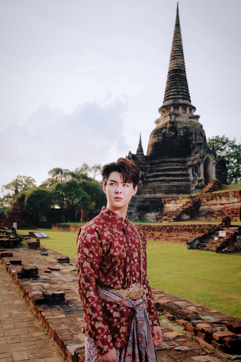 Saint_sup's tweet image. แม้จะสิ้น  ดินฟ้า  starดับ
the sun ลับ   ขอบฟ้า   หมดราศี
แม้ตะวัน  สิ้นแสง  แห่งราตรี
แต่ I นี้...love you...every time.

#Saint_sup #MingEr