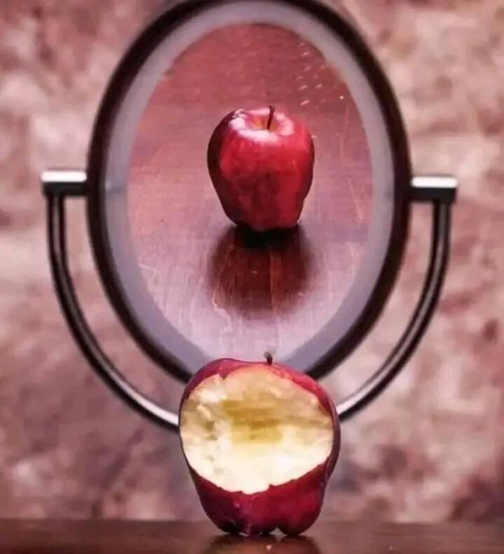 Good morning ☀️ 

وہ جو آپ کو دکھاتے ہیں اس سے بیوقوف نہ بنیں۔ زیادہ امکان ہے کہ یہ جھوٹ ہے