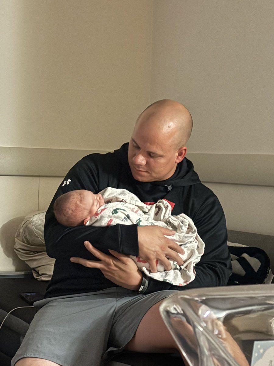 cody_spence1's tweet photo. Canyon Mark Spence 
Born on 10/19/24 @1:44am
8lbs 3oz, 22 Inches Long 

A @CHHS_FOOTBALL panther in the making! #ProjectSpence 

Being a father is the greatest gift the Lord can give. I am excited to grow a strong young man with respect discipline, and humility. Like his mom, he will be loving and strive to be like Jesus. He has been so sweet, content, and happy. I’m so blessed and Joyful. 

Kendra has been so natural as a mother, she is so strong and a warrior!! I’m so blessed to have her as a wife, Canyon has the best mom in the world. I love our happy family!