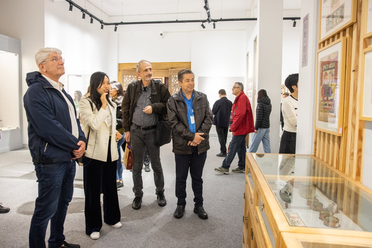 On the eve of the 2024 Global Forum on Harmony Culture, a delegation of former foreign political leaders and mayors from friendly cities embarked on a field trip to Jiaojiang and Tiantai, aiming to gain a deeper understanding and appreciation of "beauty of harmony" in Taizhou. https://t.co/3M0jeViYHJ
