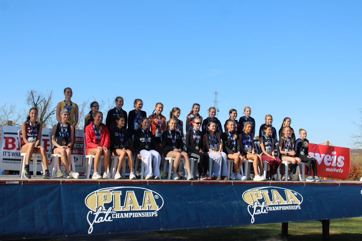 MT_eXCellence's tweet image. MTXC teams had a good day at the PIAA State Championships, girls finish 7th overall and the boys finished 6th overall. Congrats to Elena Barrall (20th - 19:09), Adam Kingston (7th - 15:58) and Cole Stevens (21st - 16:22). 🏃‍♀️🏃🏼‍♂️🔥@CentralPARunner @MTSD_ATHLETICS @PennTrackXC