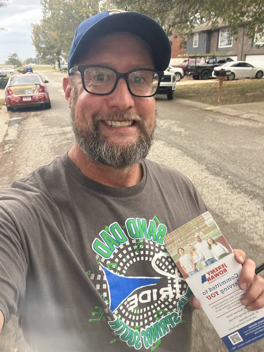 Rowan4BS's tweet photo. What a great week at the doors! 
Today was the last Saturday before the election, only two more days to reach voters. Join us tomorrow, Monday or help at one of the 10
Polling locations for my district on Election Day.
Reach out for more info and Vote Rowan on Nov. 5th https://t.co/wKoMLGUQmX