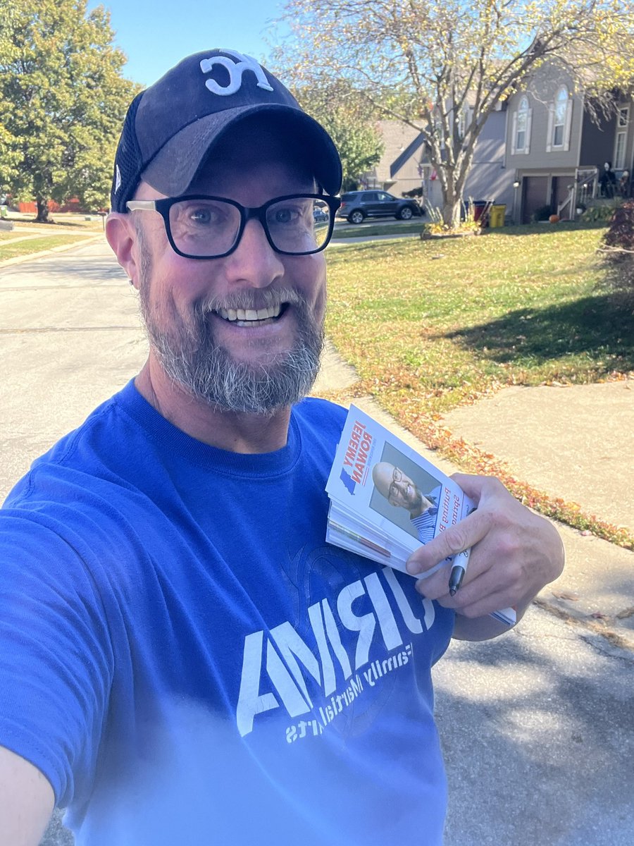 Rowan4BS's tweet photo. What a great week at the doors! 
Today was the last Saturday before the election, only two more days to reach voters. Join us tomorrow, Monday or help at one of the 10
Polling locations for my district on Election Day.
Reach out for more info and Vote Rowan on Nov. 5th https://t.co/wKoMLGUQmX