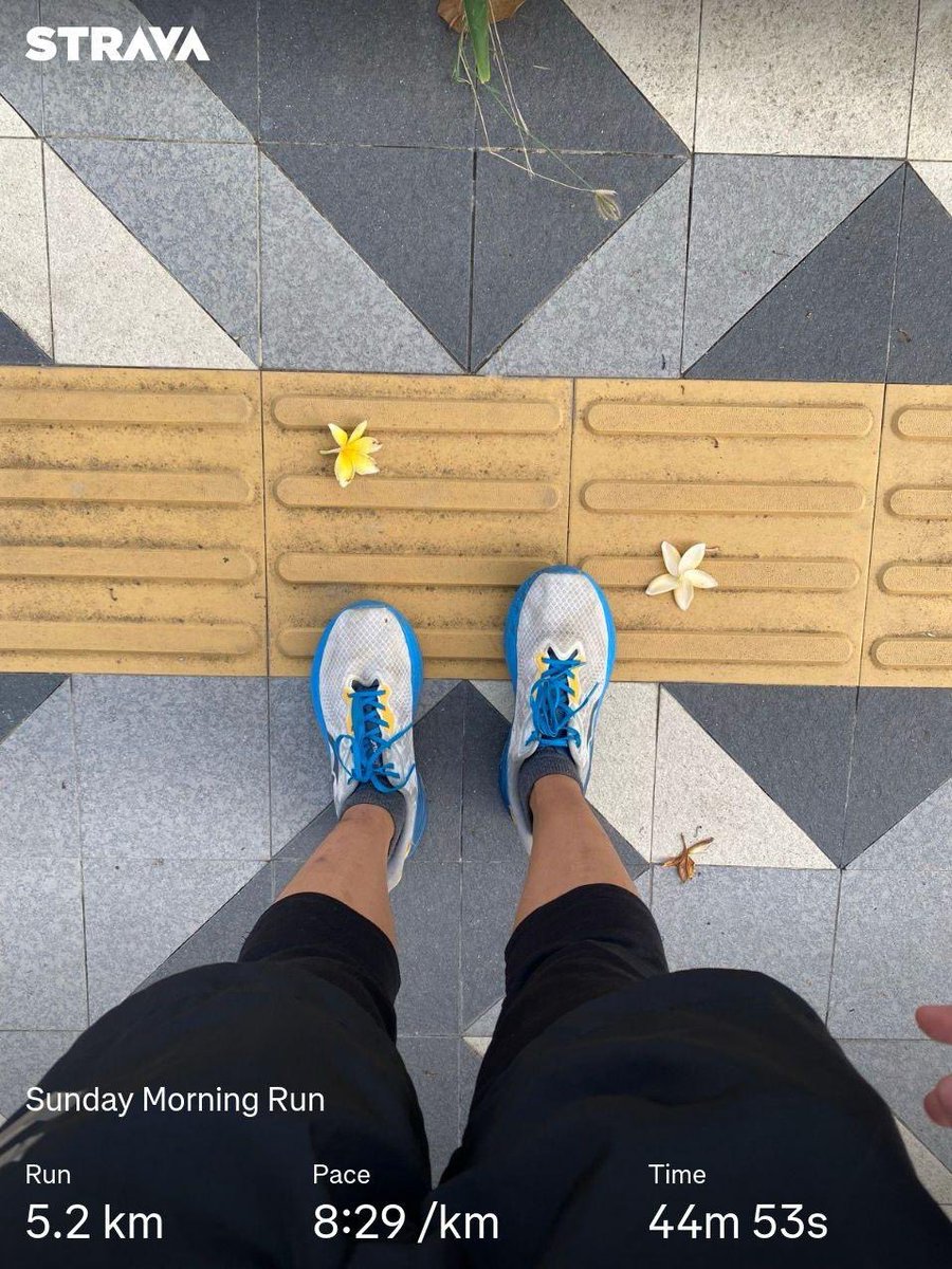 ramakadee's tweet photo. SMR (Sunday Morning Run), agak loyo kurang tdur bbrpa hari, jdi ga mau jauh2 5km aja. Lumayan seger badan. 🌞🌤️🏃🏻‍♀️ https://t.co/MMp61NueP8