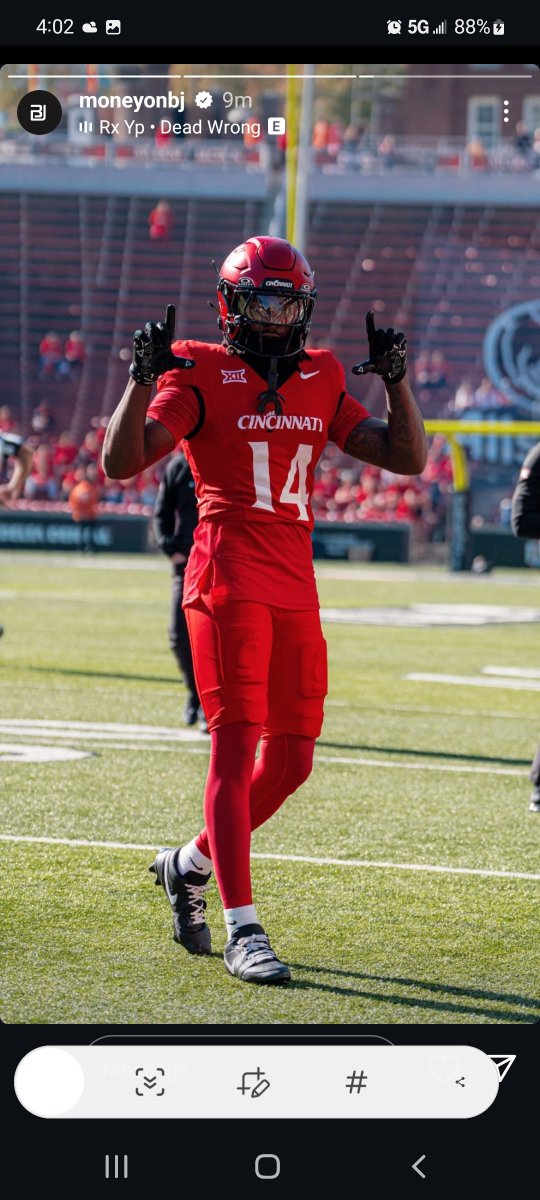 aprilmalcom25's tweet photo. #ProudBearcatmom and #14biggestfan @Hollywoodbj1 
🎬  #actionJackson 
Year 2 Redshirt Sophomore https://t.co/87Aq8oNDkX