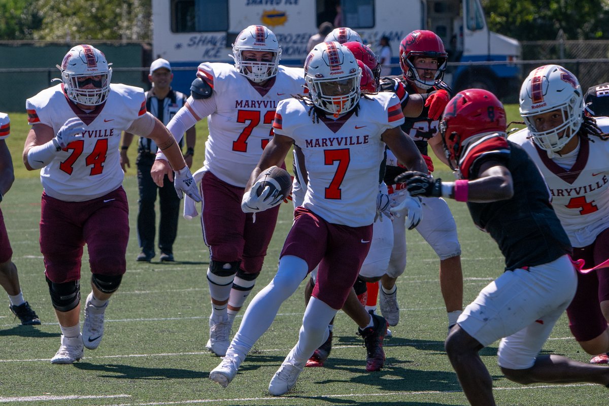 MCScots's tweet photo. FB Recap: Claiborne Scores 3⃣ TDs!
Scots Roll Past Belhaven 42-11
https://t.co/8i5xgaFICT
#goscots @usa_south https://t.co/5M0DhnJkJq