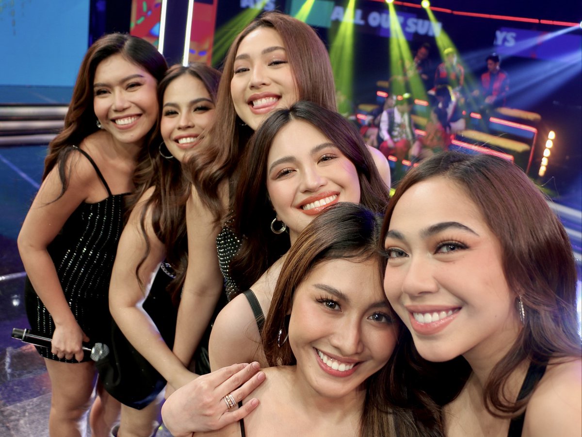 AllOutSundays7's tweet photo. Our gorgeous and talented queens! 🖤 #AllOutSundays #AOSSagotNamin https://t.co/tSlTDYxV9z
