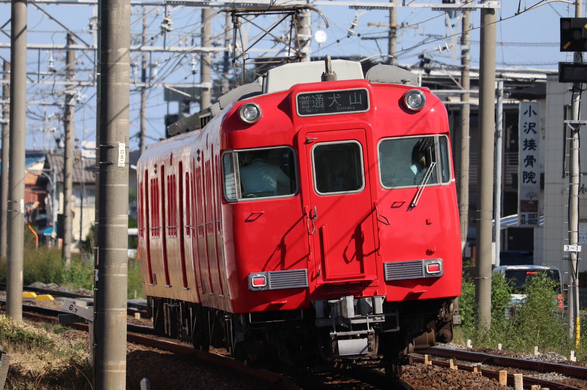 Buta2042073's tweet photo. 1193レ　普通　犬山　6040f

6009fとの連結予定が、ウェディング団体の運行により単体となりました。

#名鉄　#meiun　#6040f　#三河脱走 https://t.co/o8uqqmvfpi
