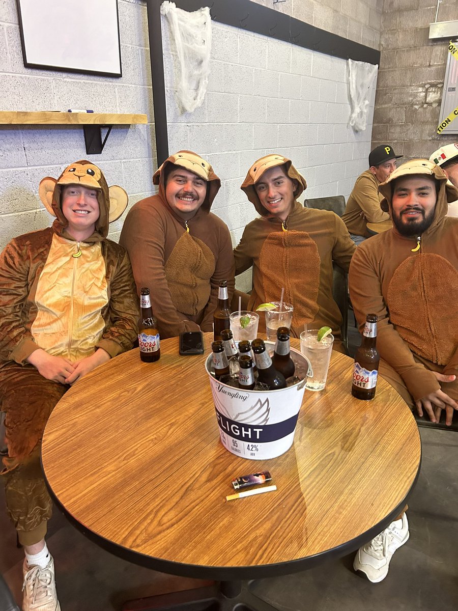 ScottMortimer20's tweet image. Walk into your trap take over your trap #apeshit