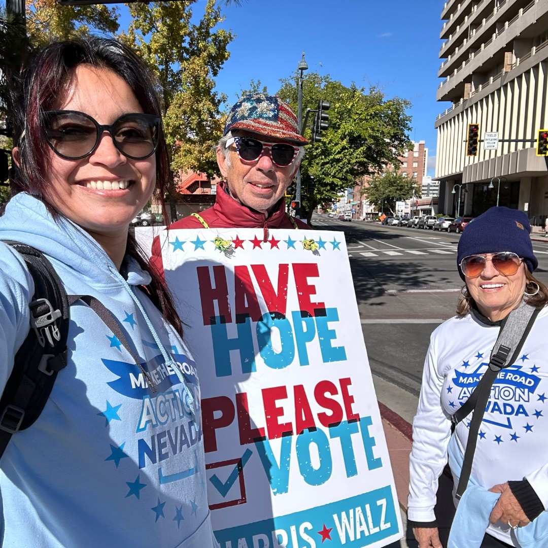 makeroadactNV's tweet photo. 3 Days Left! 🗳️
Today, every door knock 🚪, call 📞, and text 📲 counts! Let’s vote for leaders who care about our communities and defend our freedoms. 🙌 #VoteToProtect #GetOutTheVote https://t.co/JnsNDpaX0W