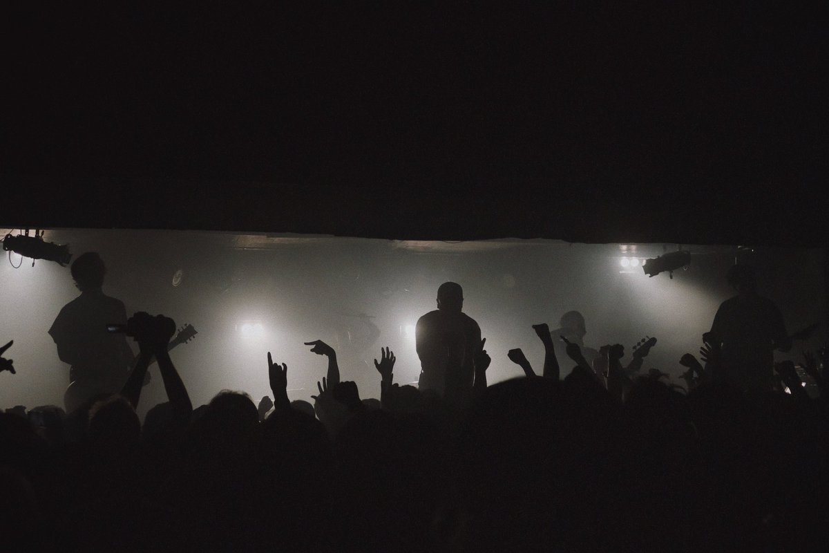 isomunnnn's tweet photo. We Came As Romans
DAY1 TOKYO CLUB SEATA🇯🇵 https://t.co/KHbB3q5yW5