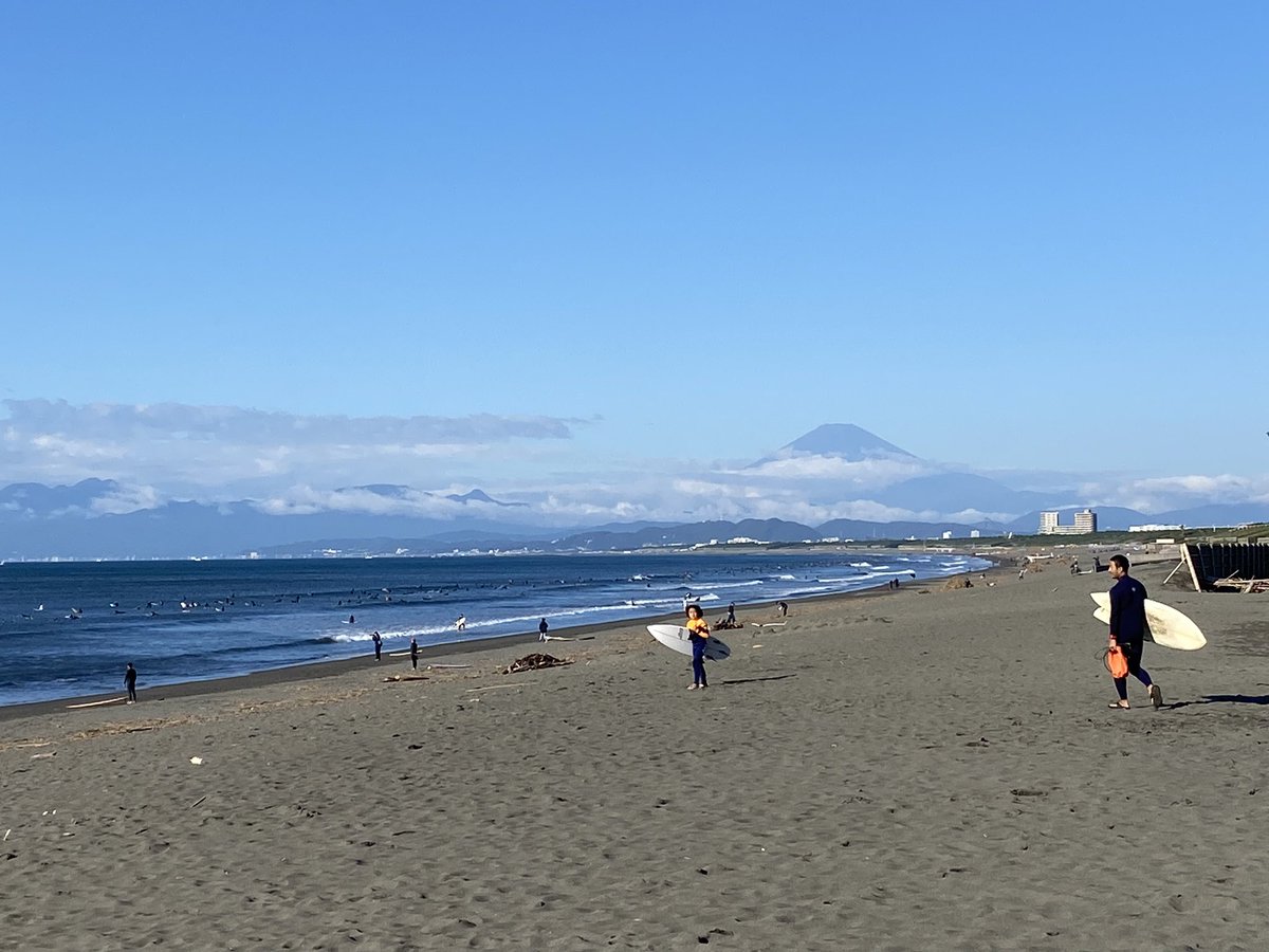 MountButaModern's tweet photo. 松本に転勤以前がラストなので、5年近く振りの湘南月例マラソン🏃‍♂️
やはり富士山・江ノ島を見ながらのランニングは気持ちがよい！
タイム的にも10Kmレースで45分台と走力ダウンを実感。 毎月帰省して参加しようかな https://t.co/90DvuCEK3G