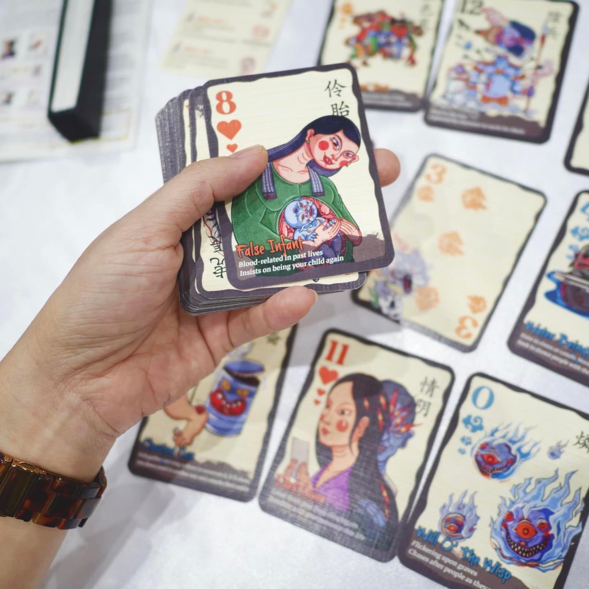 payakarun1's tweet photo. #July7 [Vietnam] is the night in July when ghosts from the underworld will be able to come up to Earth for a limited time and must return when the time is up. But they won't go back.

It's fun and unique 2-player cooperative game. The graphics are beautiful. I like it! https://t.co/nWaV2KdPrq