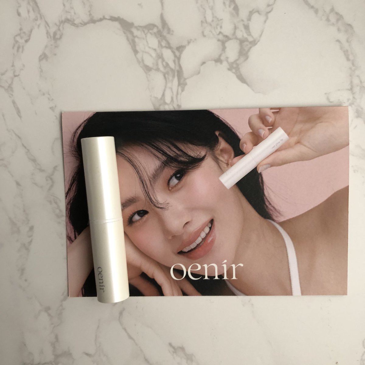 ellycosmechan's tweet photo. oenir アワーグロウリップ #15 Windia。
するする濡れる使い心地が良いリップ。
透明感があるピンクでかわいいです💓
oenirのアワーグロウリップは好きで11番のメロウも愛用しています。
おすすめです😊
#oenir #アワーグロウリップ #Windia #韓国コスメ https://t.co/5Bs76rWLOz