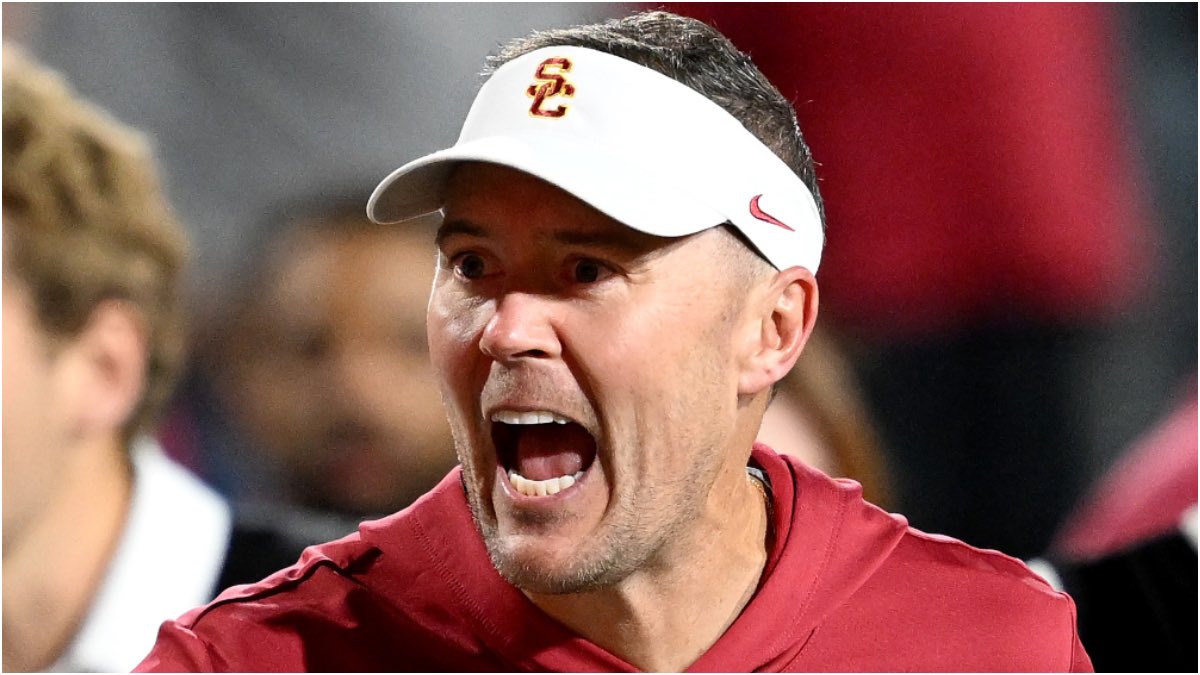 heycoop's tweet photo. I feel like a lot of people in the Southland are thinking that leaving Lincoln Riley in Norman three years ago would’ve been the preferable move, particularly given that it’s gonna cost @USC_Athletics 18 million Lincolns—$90 million—to buy out his deal. https://t.co/YaEIIJmhw5