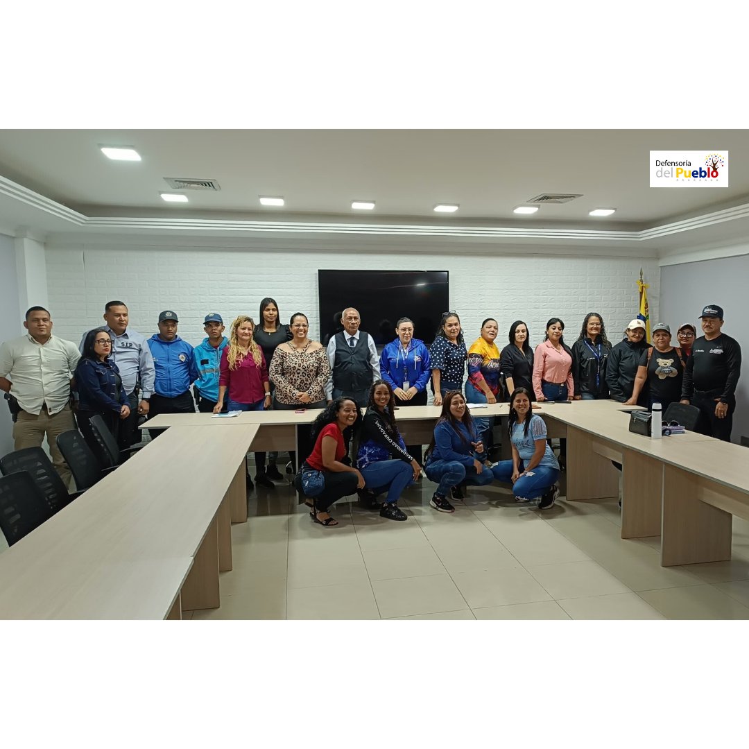 DdP Anaco: La Defensora Municipal MSc. <a href="/NilkaLara/">M.Sc. Nilka Lara</a> asistió a la reunión de conformación del Comité Promotor de la Consulta de la Reforma Parcial de la Ley Orgánica de Jurisdicción Especial de Justicia de Paz Comunal.
<a href="/Defensoria_Vzla/">Defensor del Pueblo</a>