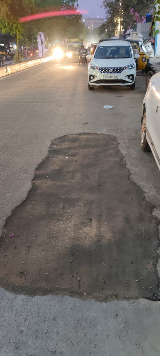 andhraa360's tweet image. ఆంధ్రప్రదేశ్ రోడ్లు - ఐటీ &amp;amp; ఆర్థిక రాజధాని వైజాగ్

#Vizag #AProads #andhrapradesh