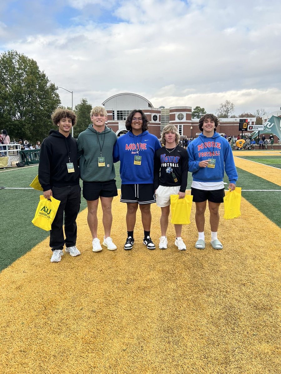 Hayden_Stull_8's tweet photo. Had a great time @ATUFOOTBALL today! Thank you for having me!! @CoachKVA @Coach_Shipp @coach_corbin @CoachGBryant @CoachBMorris35 @moorelion_fb https://t.co/zg1osbNSJY