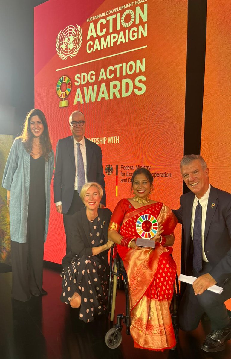 _suvarnaraj's tweet photo. I'm incredibly honored to received the UN SDG Action Award 2024 as a Changemaker. This award is a testament to the power of resilience, advocacy and collective action in creating an inclusive society.
@UN @SDG2030 @SDGaction @UNDP_India @narendramodi @PMOIndia @ANI @timesofindia https://t.co/et7maEE53f