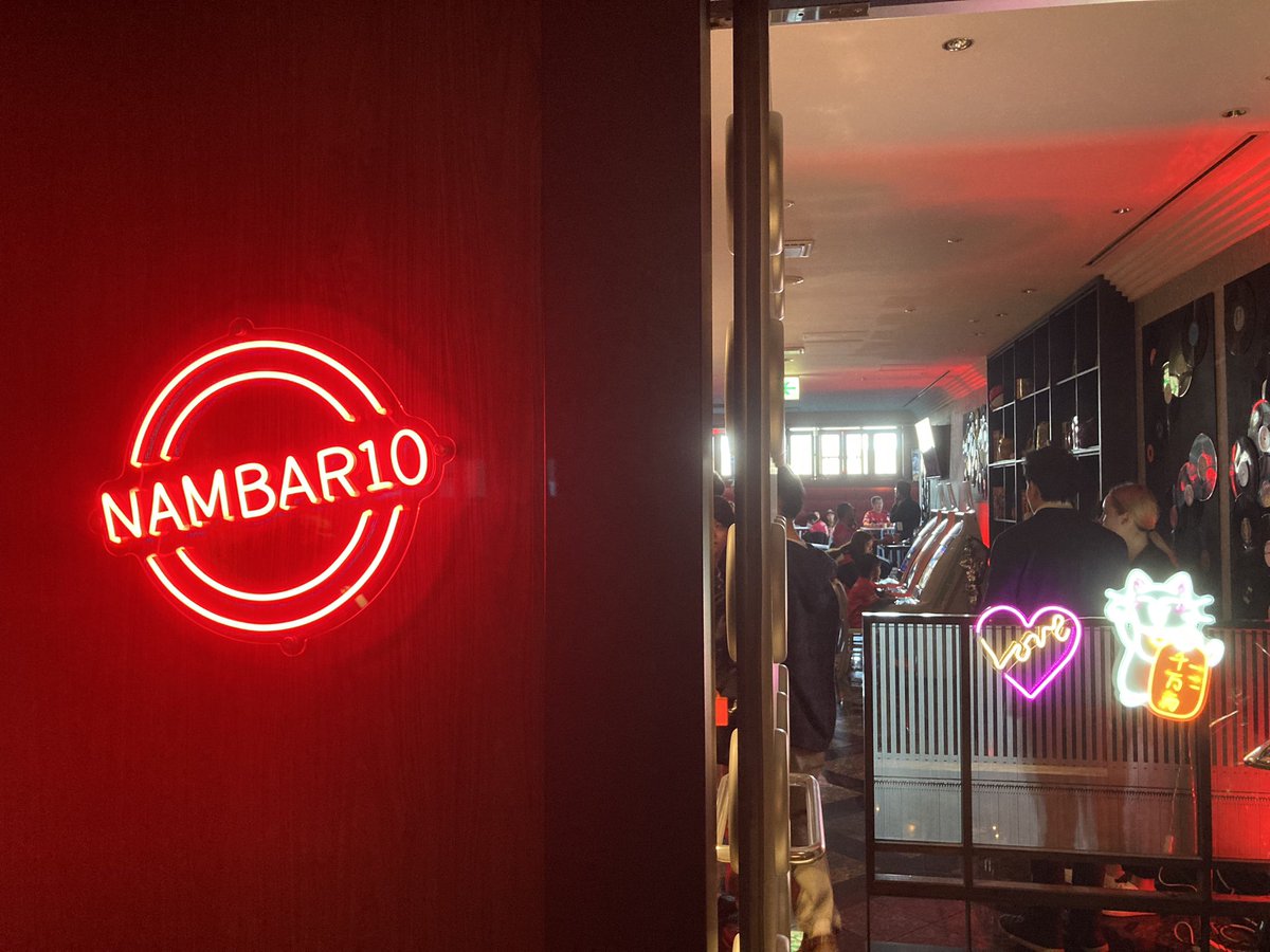 bamboo_in_0902's tweet photo. 今日はここから。
初来店。南海サウスタワーホテル時代以来、20数年ぶりくらいに入りました💦
遠征のセレサポがススキノで祝勝会ができますように🙏
#セレッソ大阪
#スイスホテル南海大阪
#NAMBAR10 https://t.co/nsXlfXhkwg