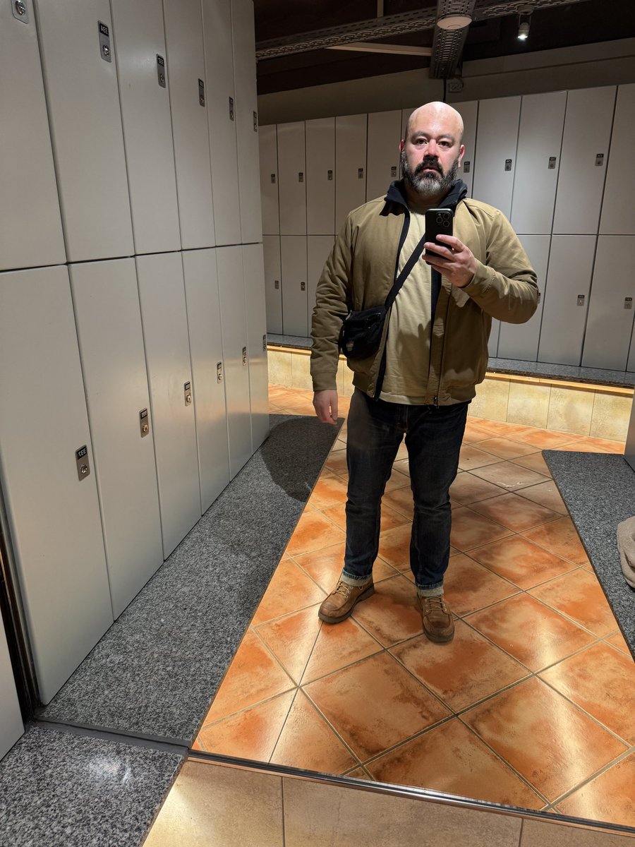 Deutsche Eiche was a bust for action, but that’s totally cool. When in Munich, highly recommend this as its facilities are top notch. 👍🏽

Also my outfit looked cute. 🤣