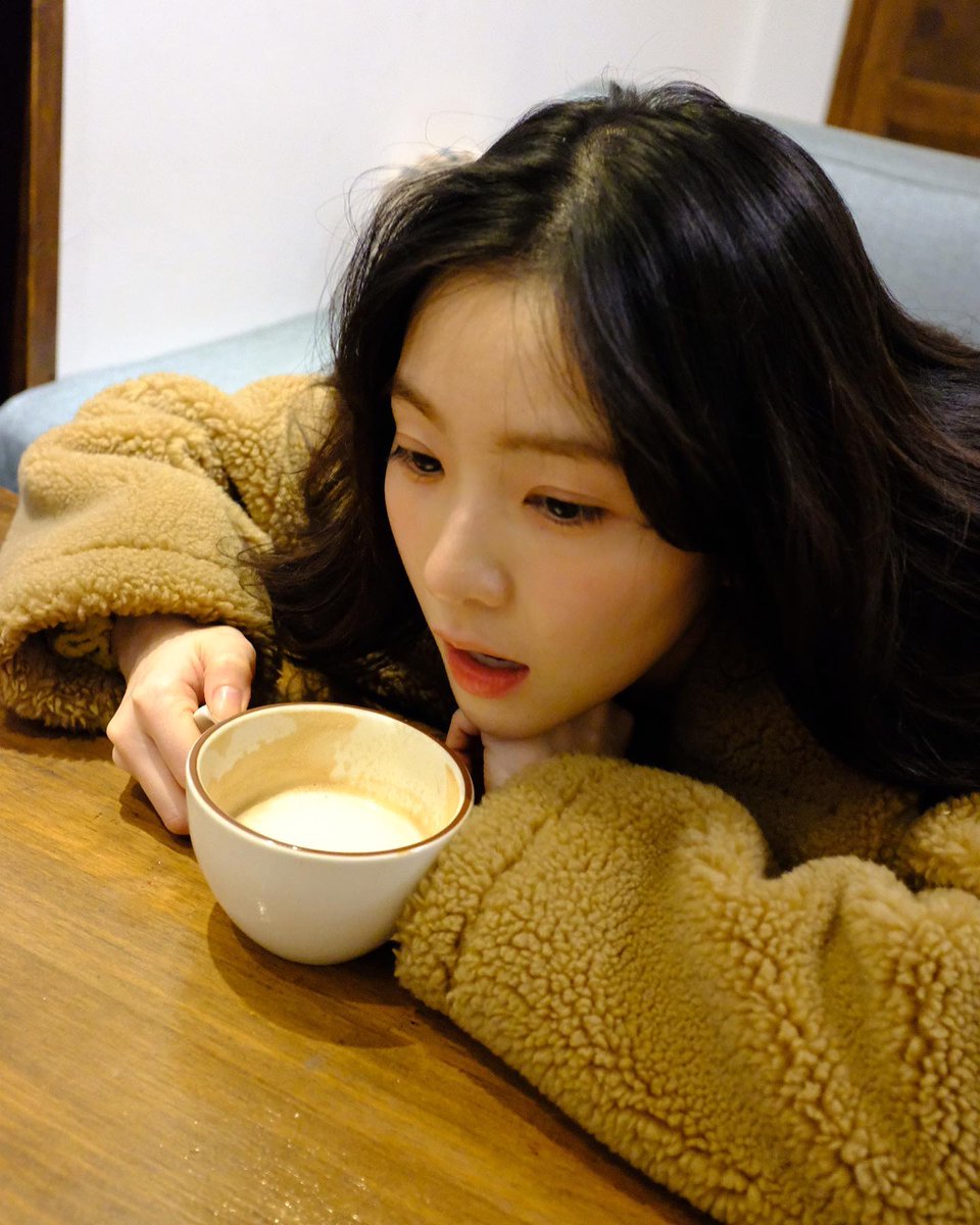 renebeebae's tweet photo. 밀크티현 https://t.co/QzKrwpShca
