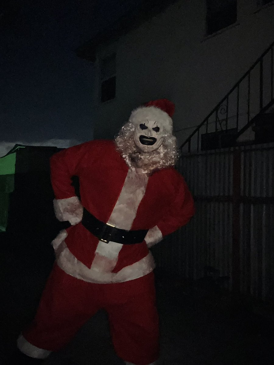 TripleOGee's tweet photo. Spooky season might be over but Christmas coming up https://t.co/A4sBw1fPoY