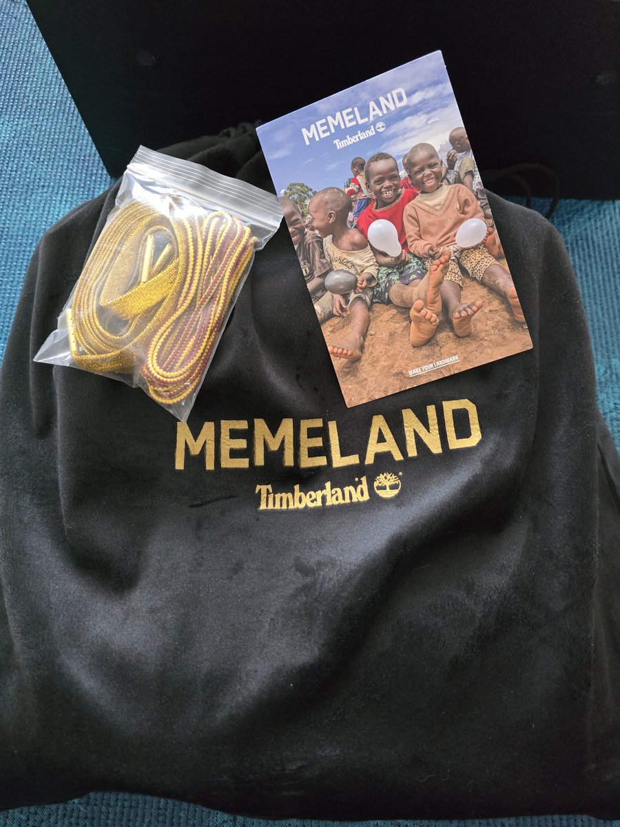 akkoh1's tweet photo. Coming back home and unboxing this...
This is my first ever buying a pair of shoes that come in felt bag!
It's gonna be heart wrenching if I wear such limited edition footwear and get it scratched...
But I'll do it to stomp out the haters!
#ltdedt #boots #step30 https://t.co/CP5xui0bbZ